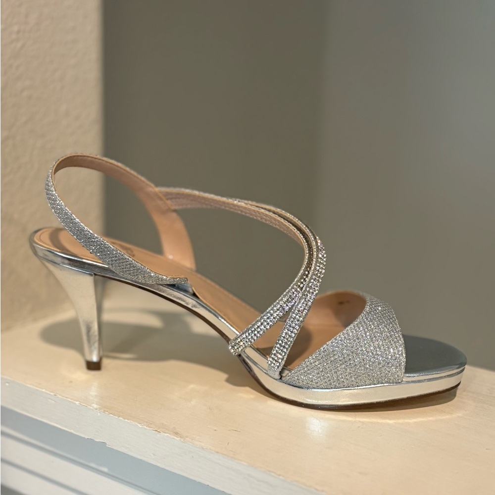 I. Miller Womens Silver Glitter Bria Slingback Heels Sandals Sz 8M Bridal Party - Picture 5 of 9